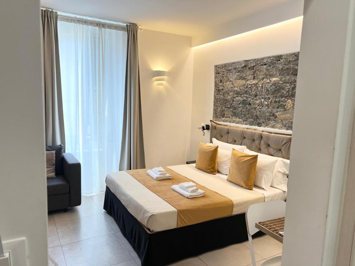 Sunset Rooms La Spezia Bagian luar foto