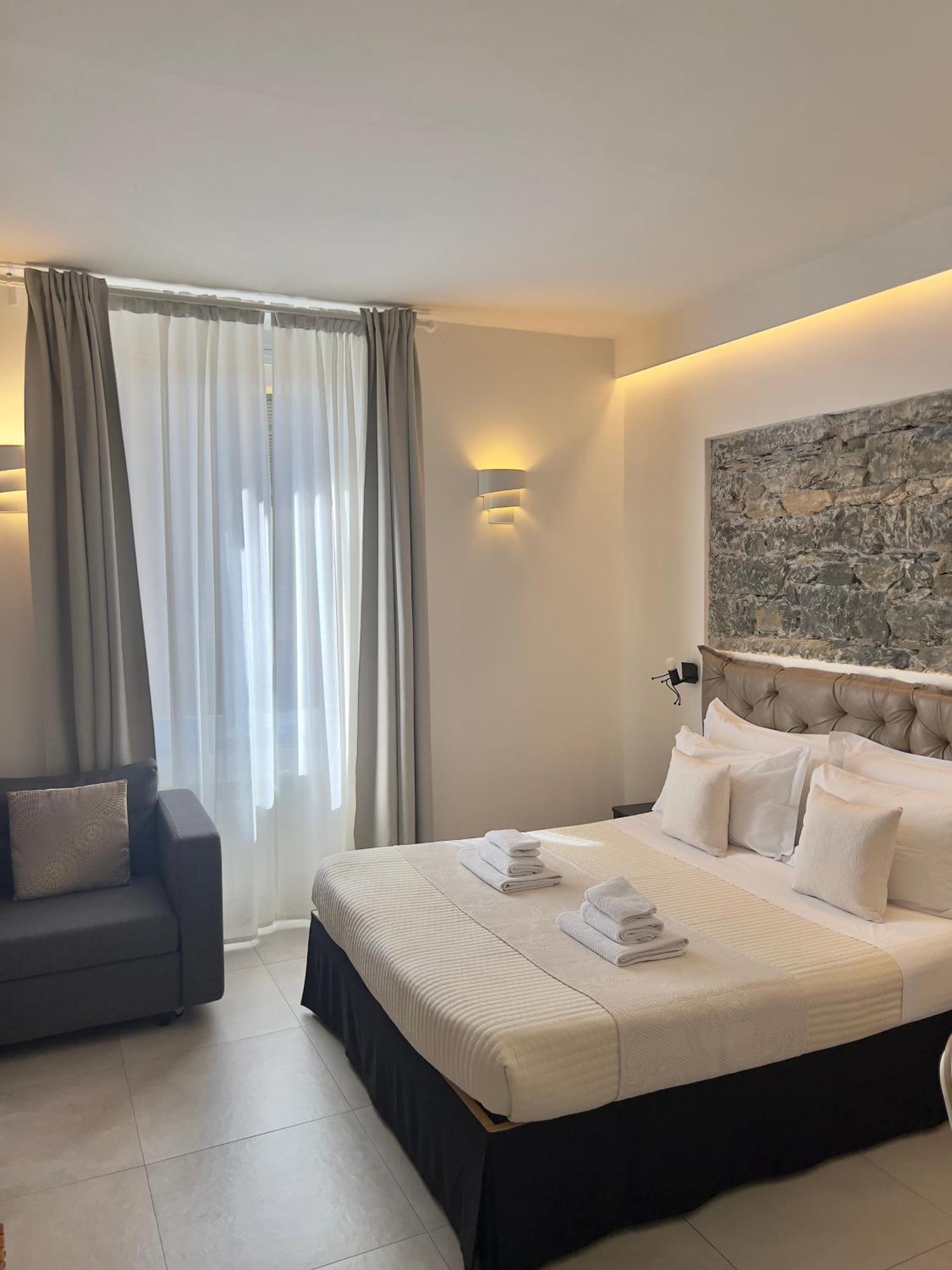 Sunset Rooms La Spezia Bagian luar foto